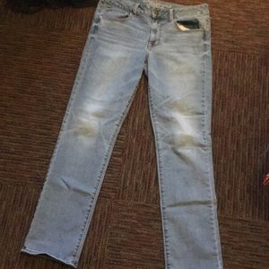 Light wash jeans